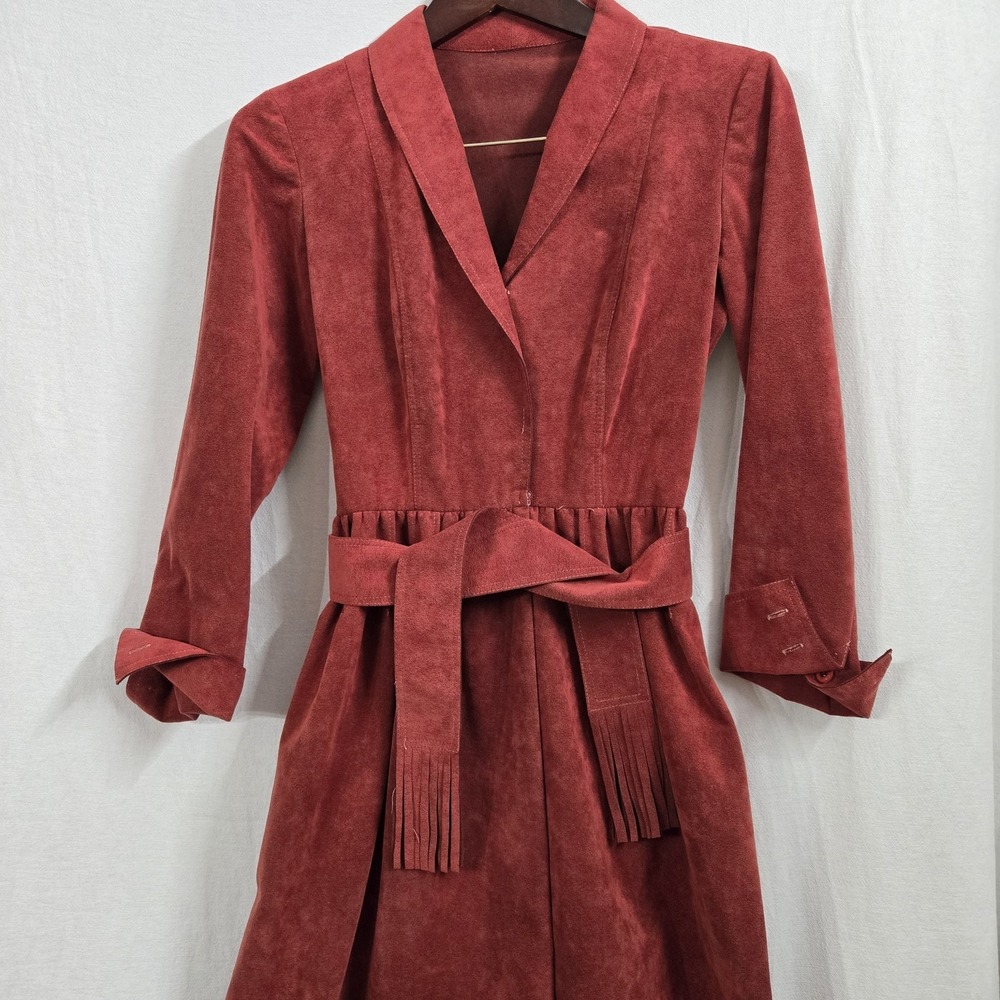 Vtg mcm 70s Roth-Le Cover Skinner‎ Ultra Suede red Belted dress Outerwear ILGWU